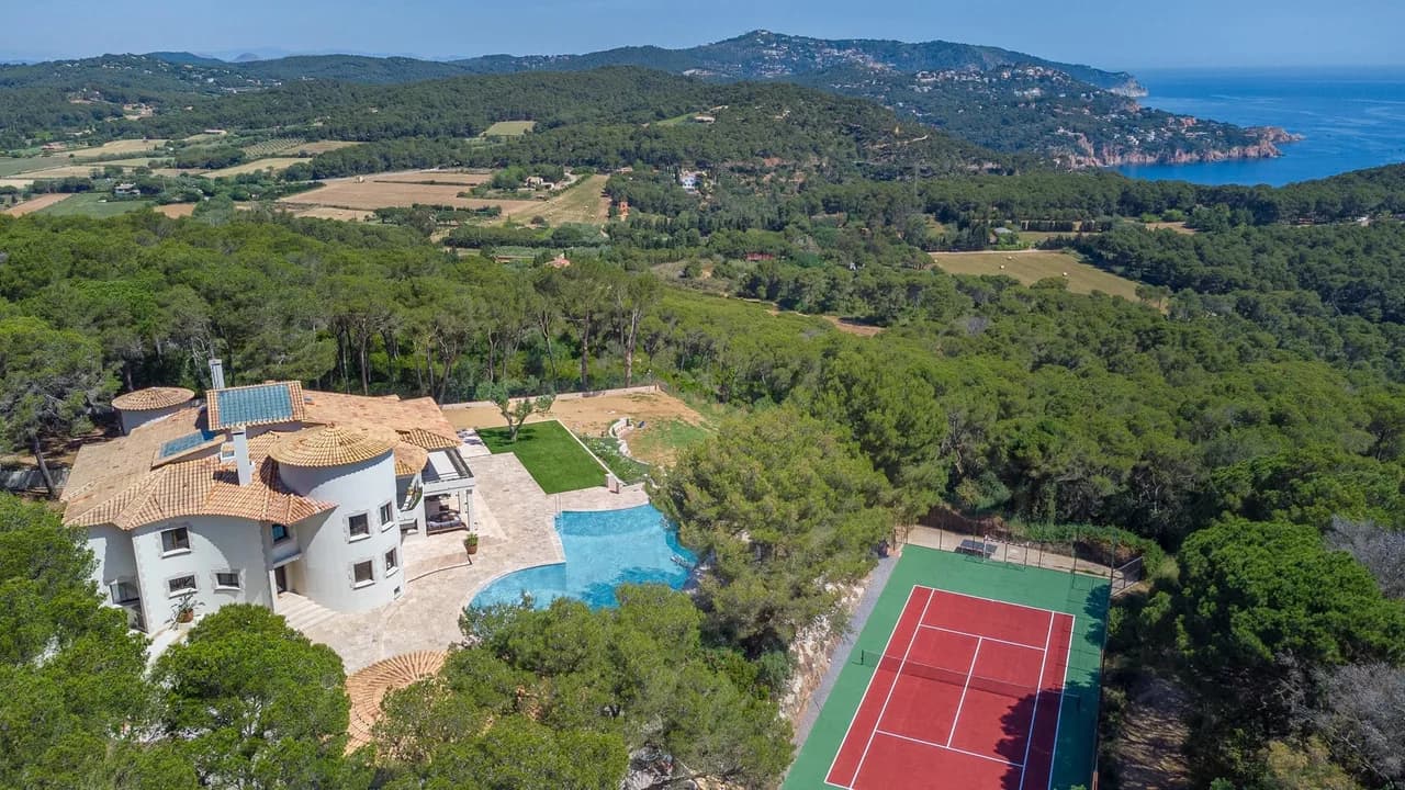 Fantastische Luxusvilla an der Costa Brava, Foto 2