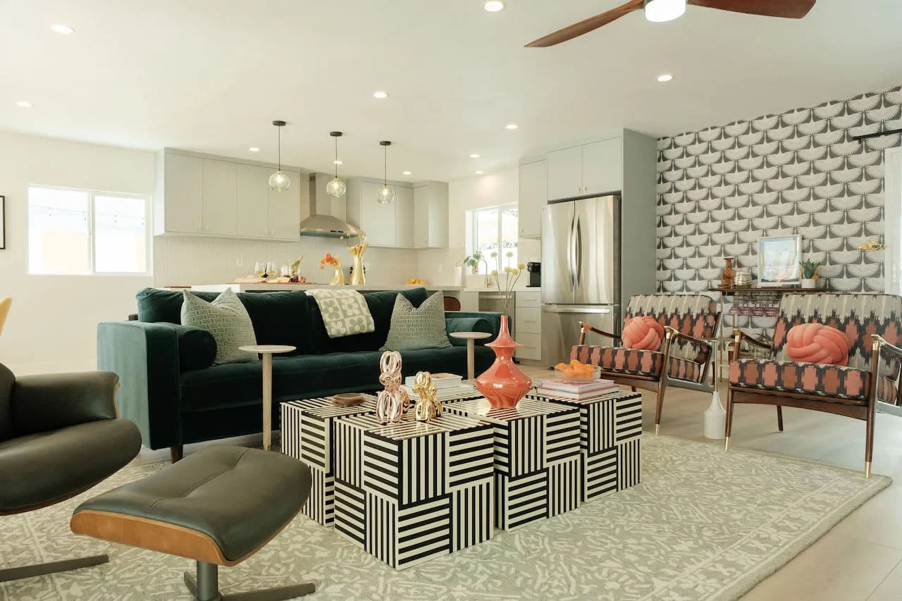 Desert Modern Retreat in Vibrant Palm Springs, photo 3