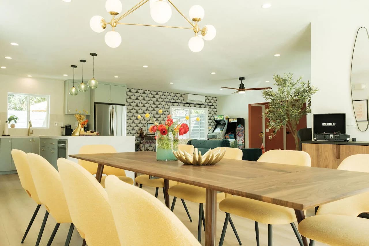 Desert Modern Retreat in Vibrant Palm Springs, photo 4