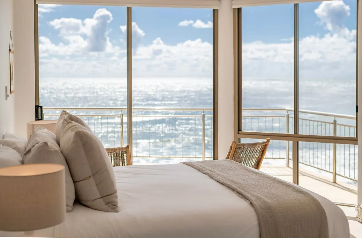 Absolute Oceanfront Four Bedroom Villa in Sydney, Foto 3