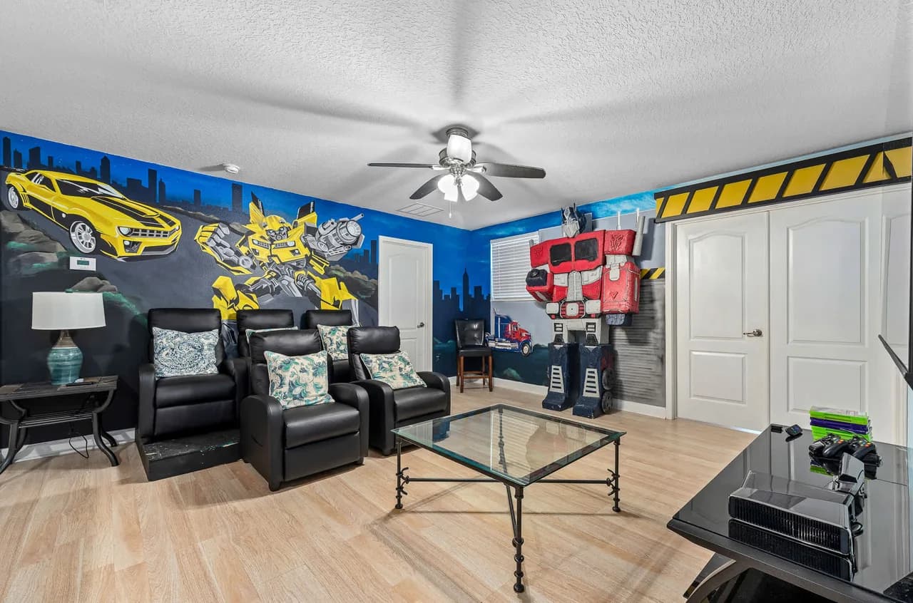Family villa w/ pool, hot tub & game room photo 5