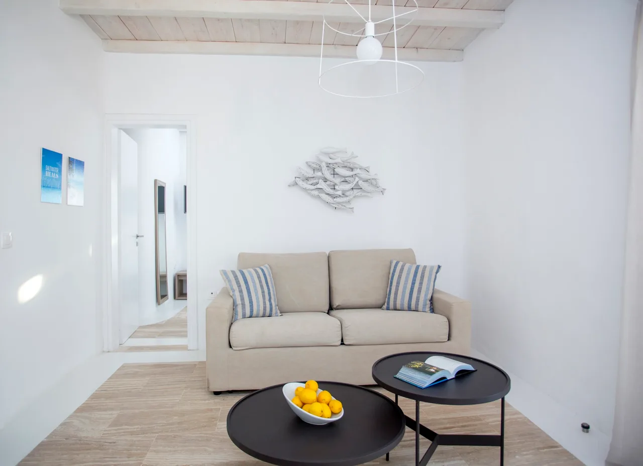 Suite Elegante con Sala de Estar y Kitchenette