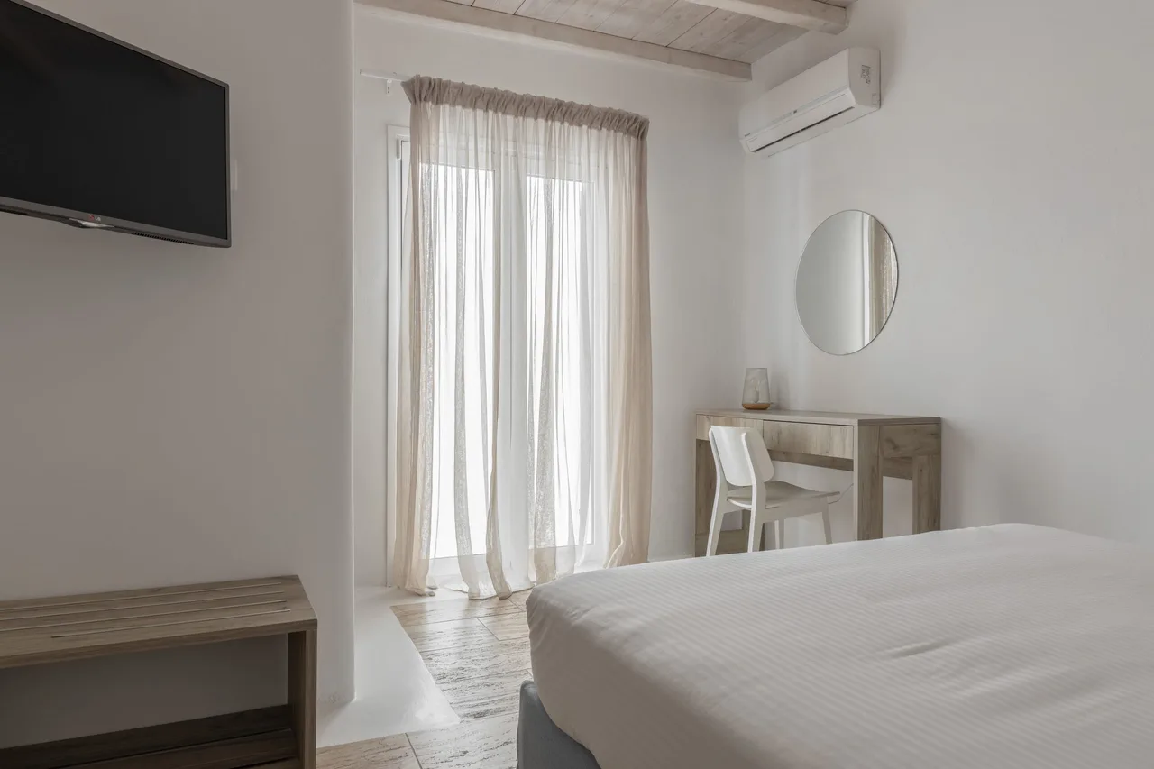 Suite Elegante con Sala de Estar y Kitchenette, foto 4