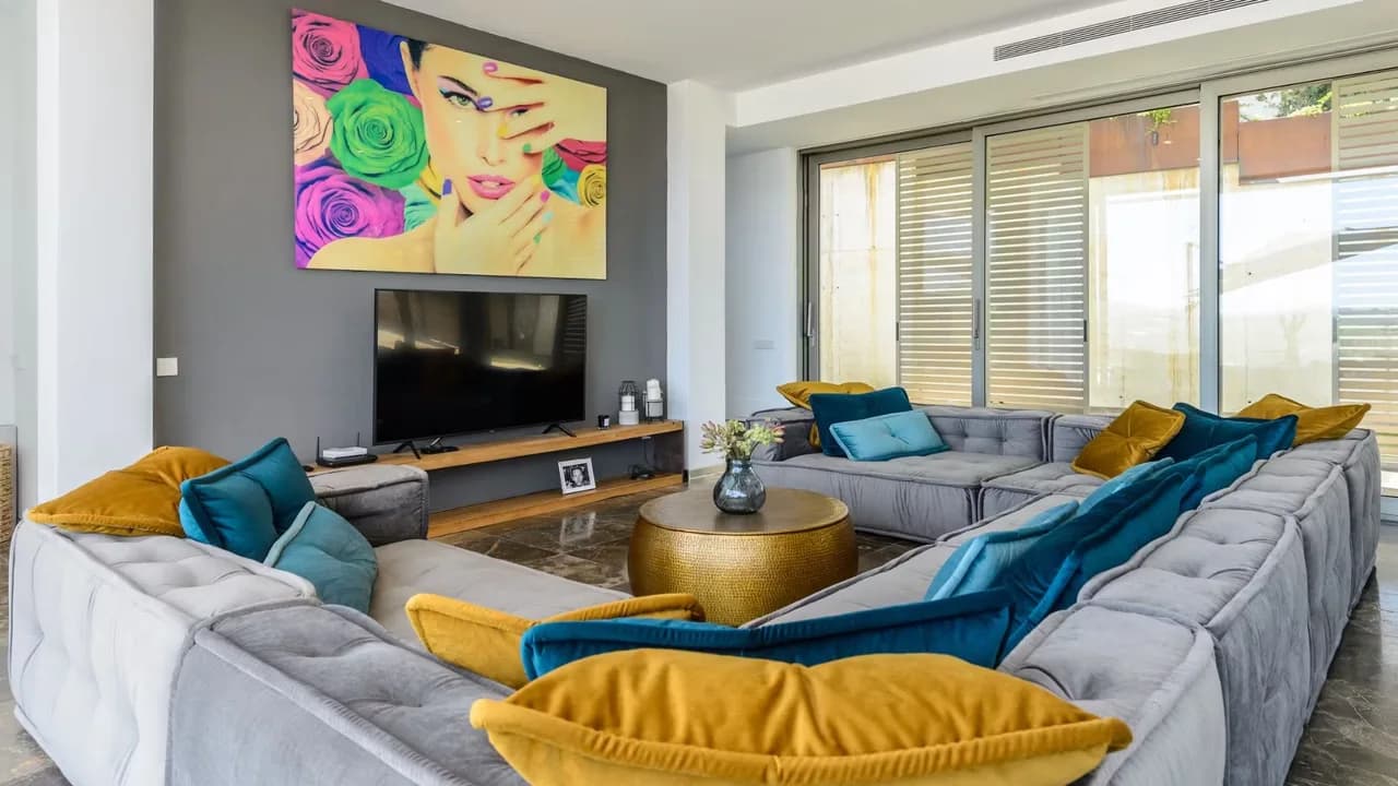 Stunning Modern Villa Overlooking The Golf Course photo 5