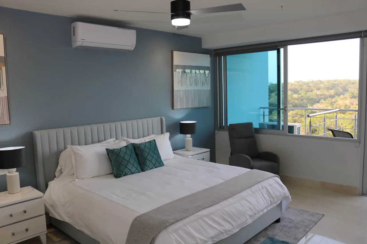 Luxuriöse Wohnung mit Dachpool und Strandzugang, Foto 4