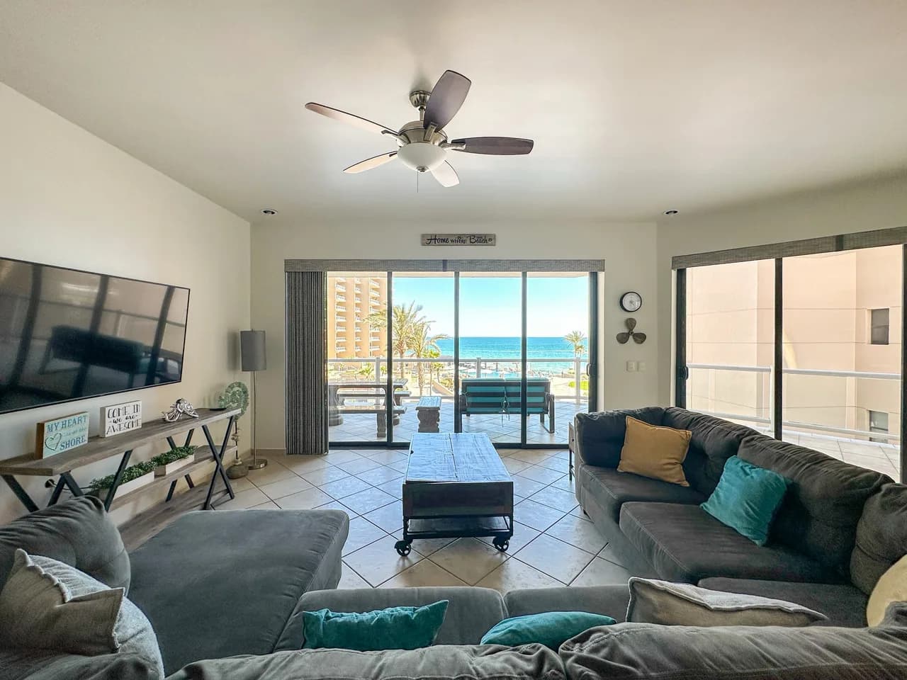 Ocean View Beachfront Three Bedroom Condo in Rancho El Destierro photo 3