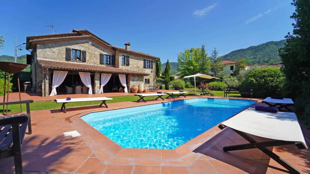 VILLA RESTAURADA ENCANTADORA EN LAS AFUERAS DEL VILLAGE DE BEVERINO, foto 2