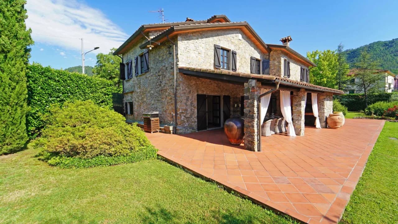 VILLA RESTAURADA ENCANTADORA EN LAS AFUERAS DEL VILLAGE DE BEVERINO, foto 4