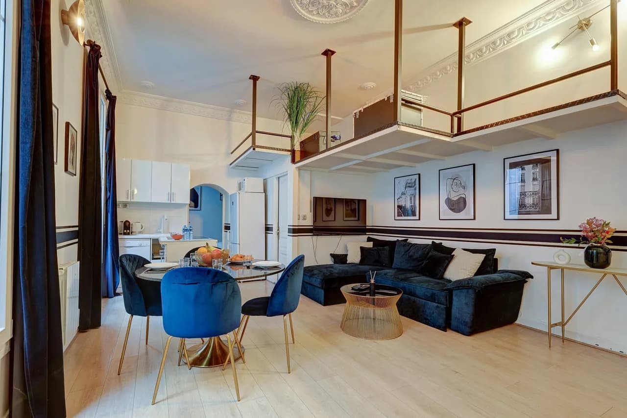 Luminous flat in Champs-Elysees photo 4