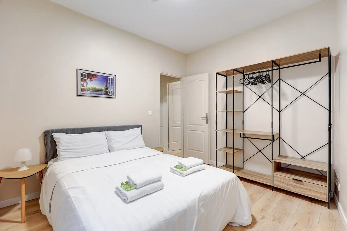 Accessible Two Bedroom Retreat in Paris, foto 5