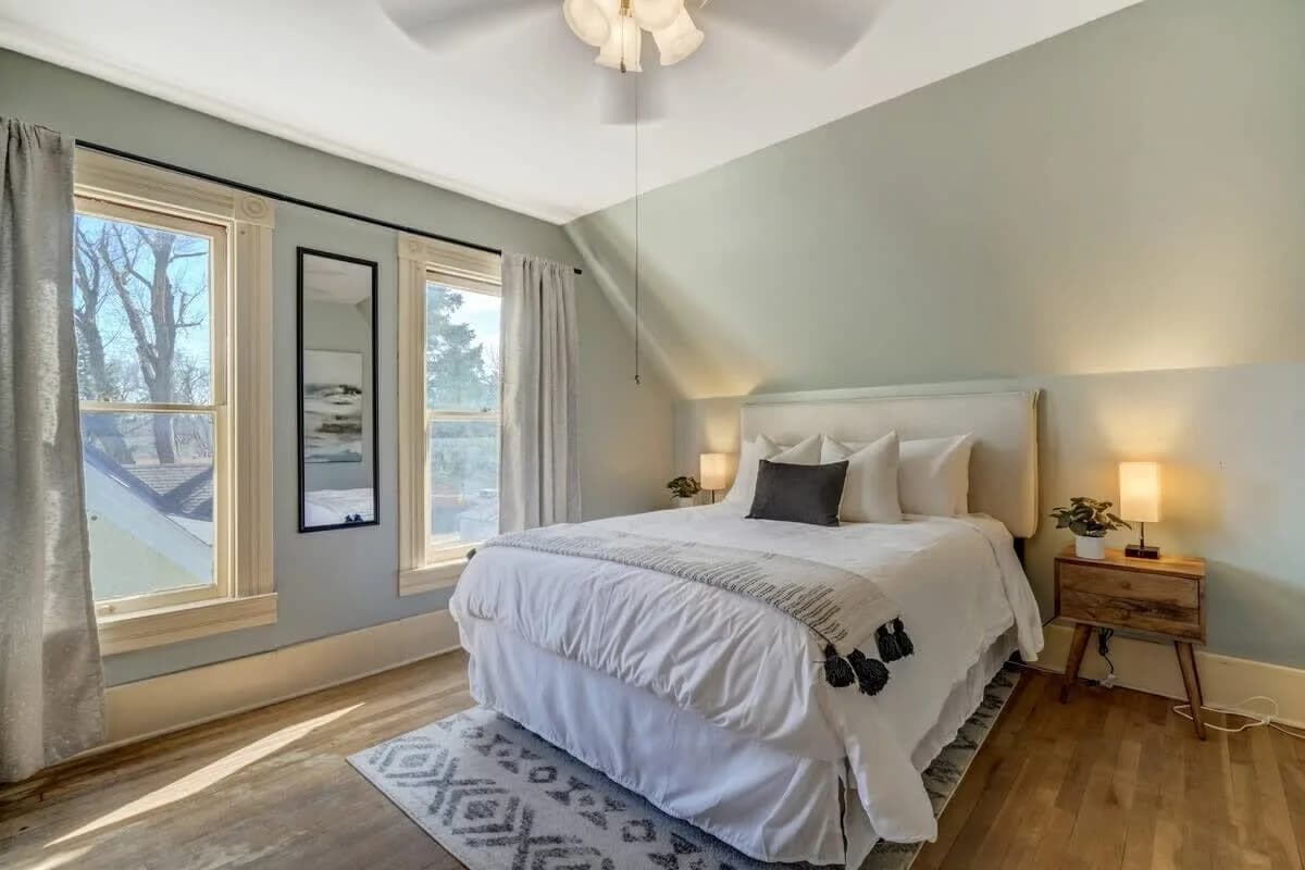 Prime Downtown Seven Bedroom Villa in Colorado Springs photo 3