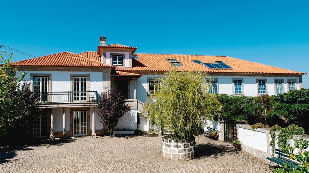 Villa Spacieuse de la Vallée du Douro Avec Piscine & Jardin, photo 4
