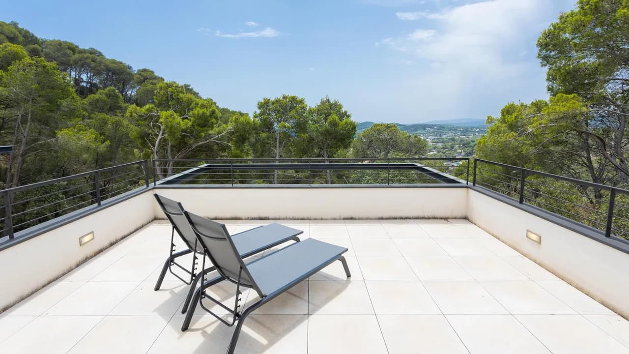 Maison Contemporaine Mitoyenne avec Piscine, photo 5