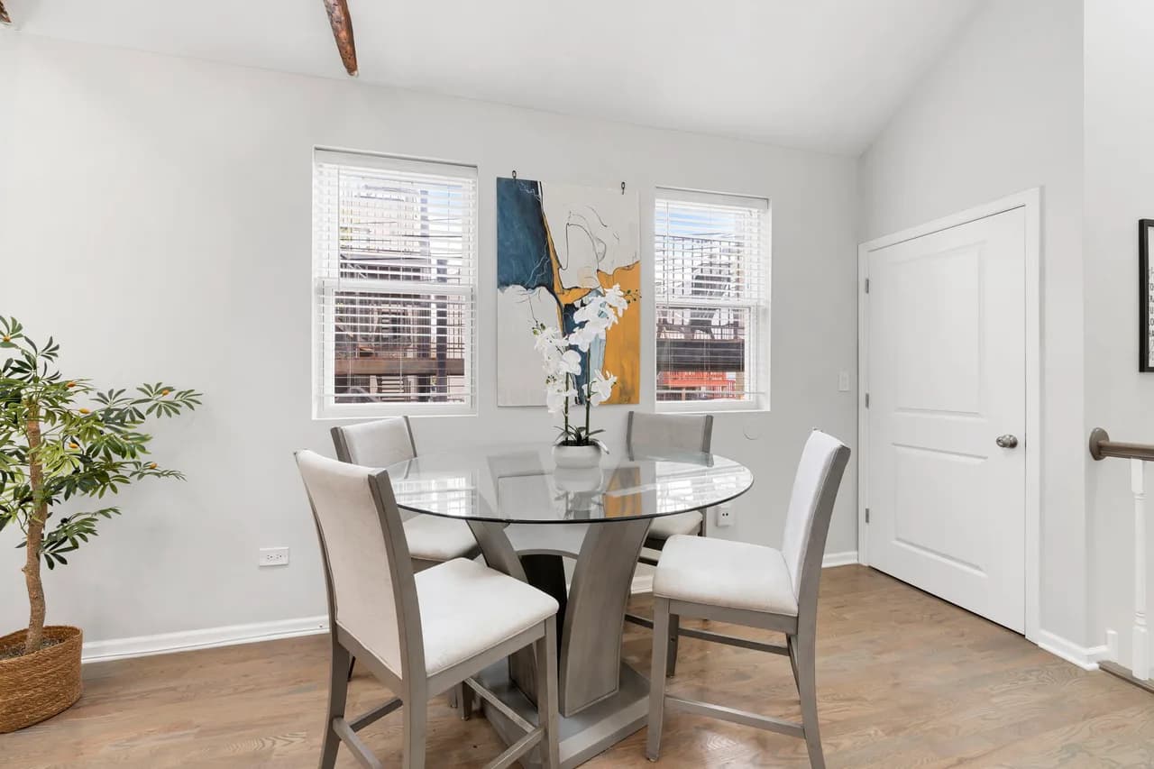 River West 4BD Home Near Fulton Market photo 5