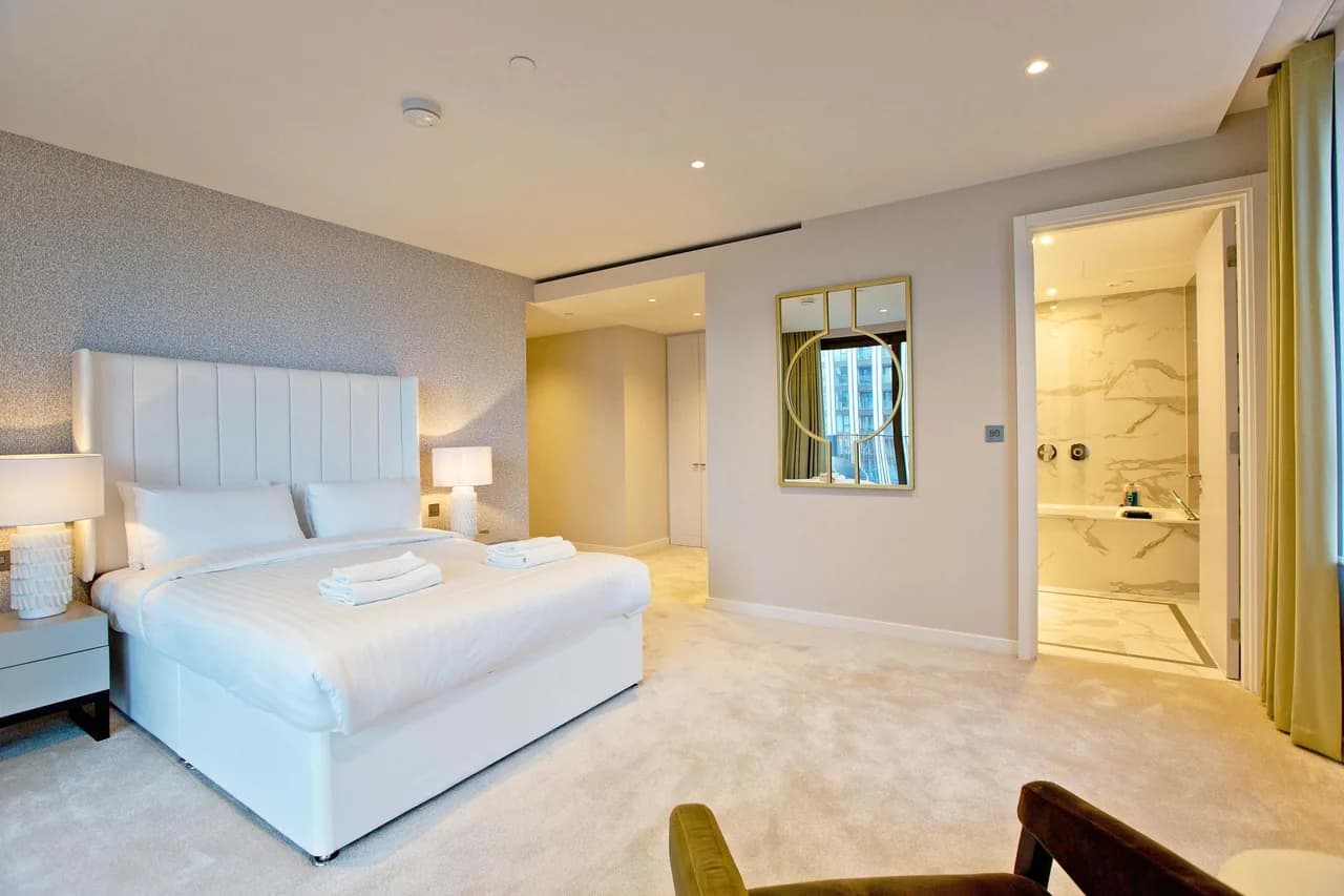 Panoramic View Apartment in London photo 3