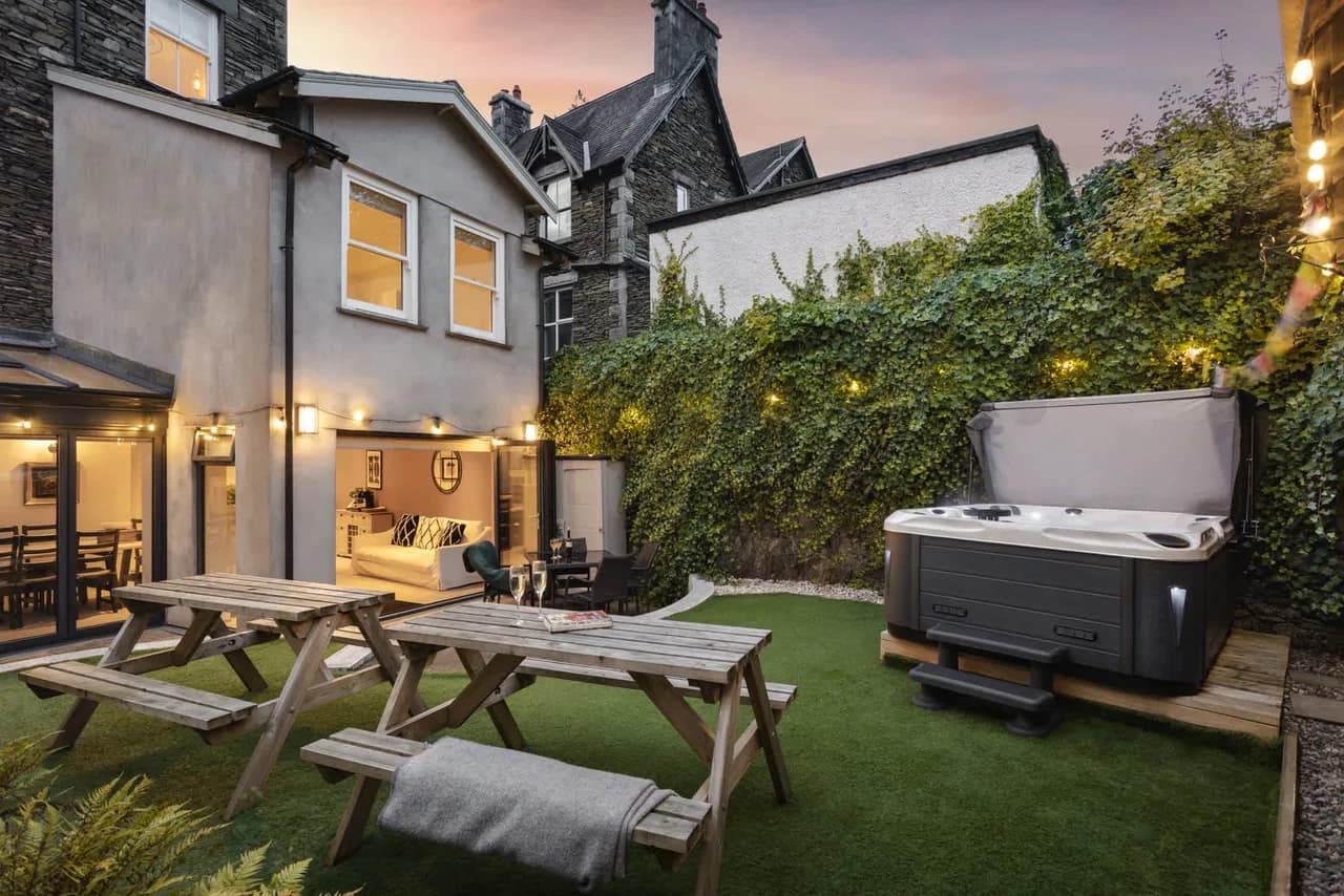 Lakeside Townhouse with Hot Tub in Lake District, foto 2