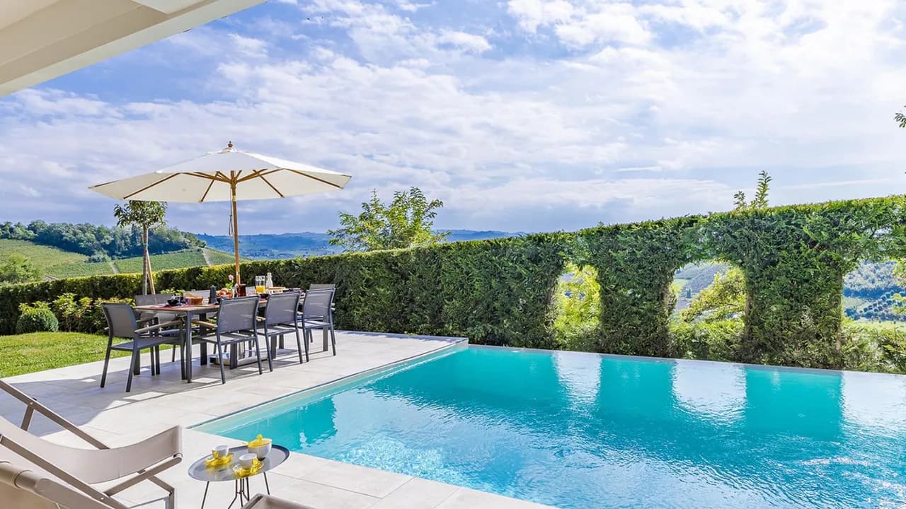 Villa Contemporánea de 4 Habitaciones con Piscina y Vista a Viñedos, foto 3