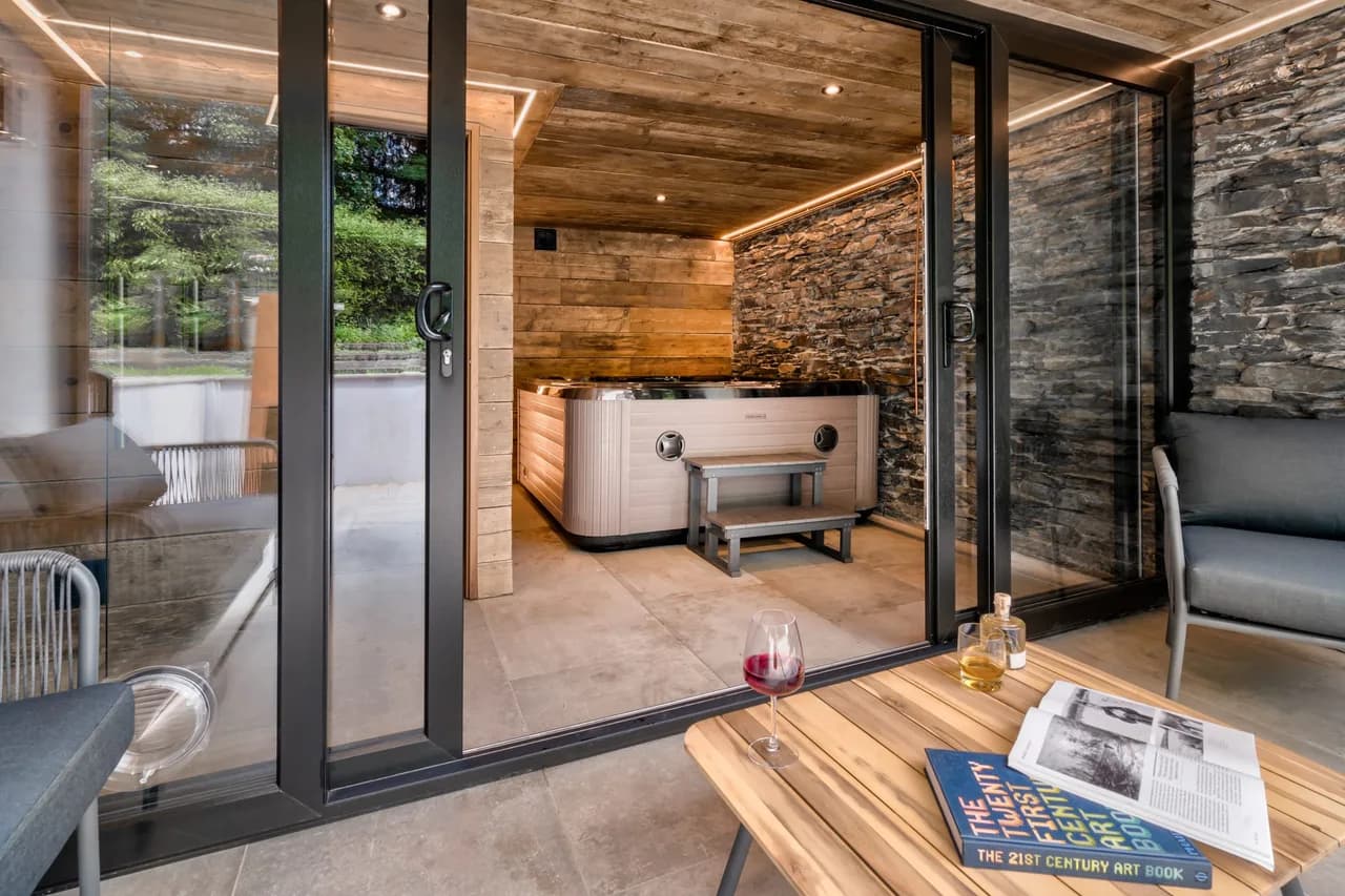 Secluded Lakefront Villa in Lake District, foto 3