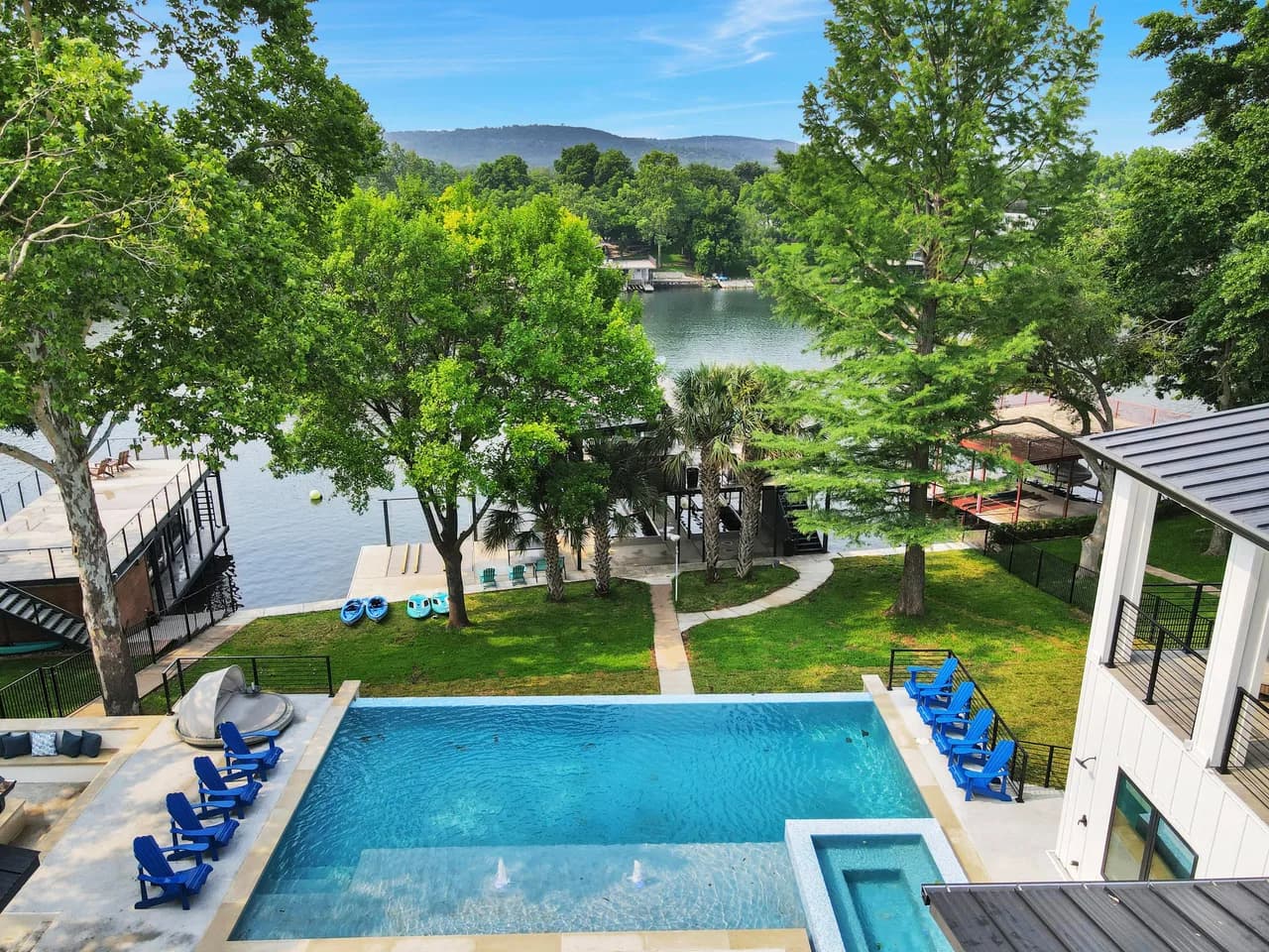 Luxurious Lakeside Villa in Austin photo 2