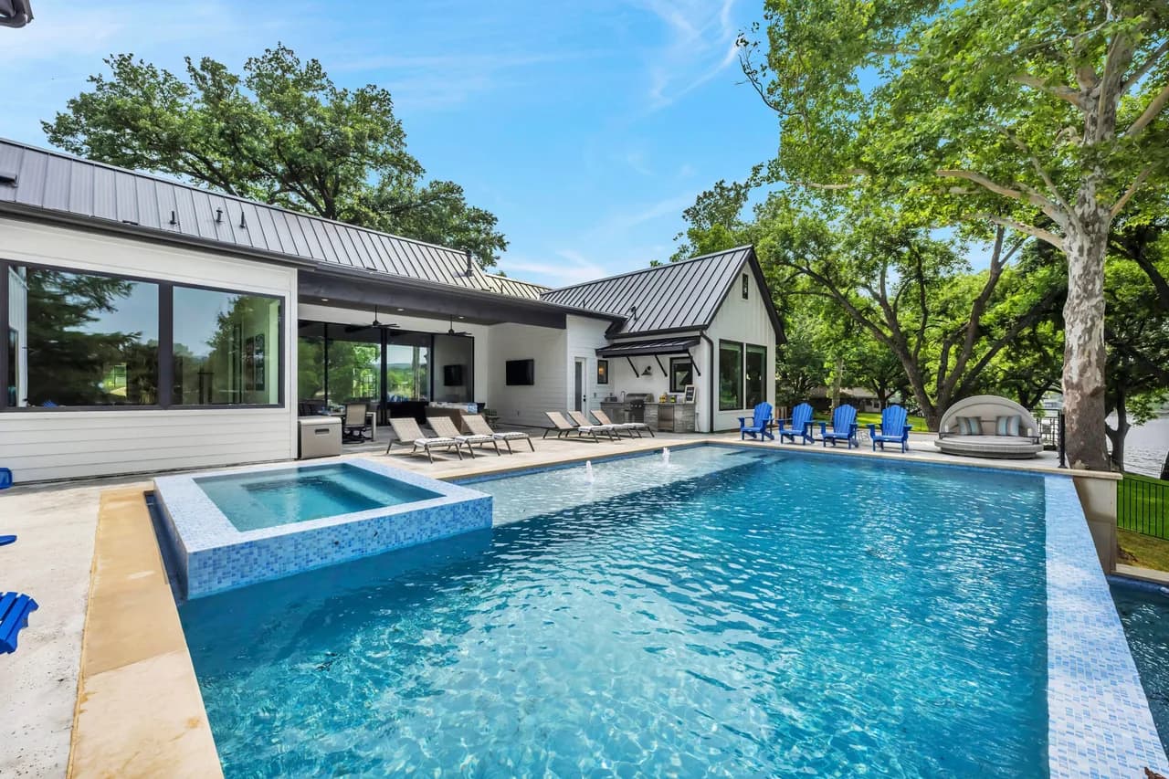 Luxurious Lakeside Villa in Austin photo 3