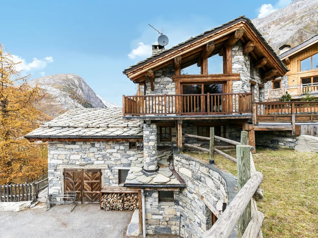 SONNENGETRÄNKTES CHALET IN DEN HÖHEN VON VAL D'ISÈRE