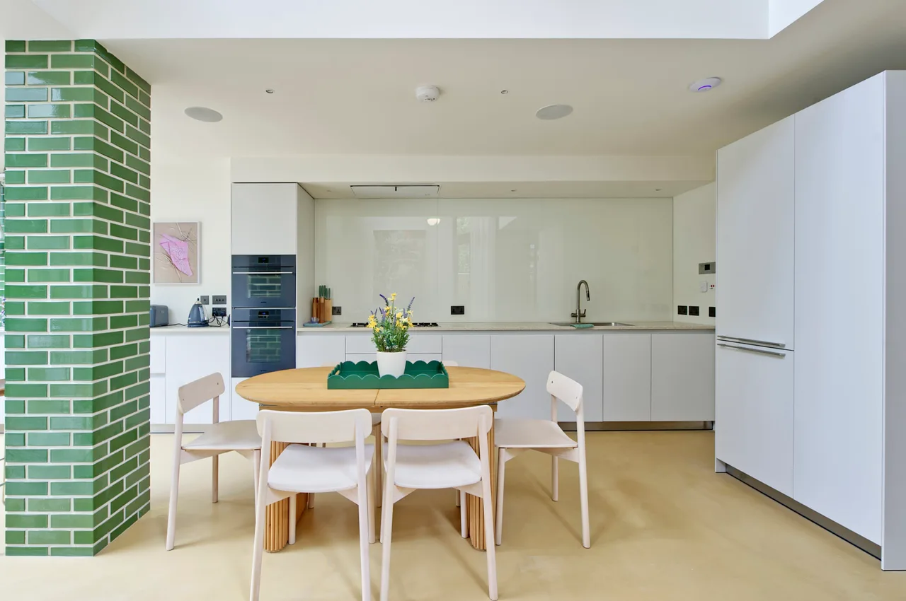 Air-Conditioned Three Bedroom House in Notting Hill, London, photo 4