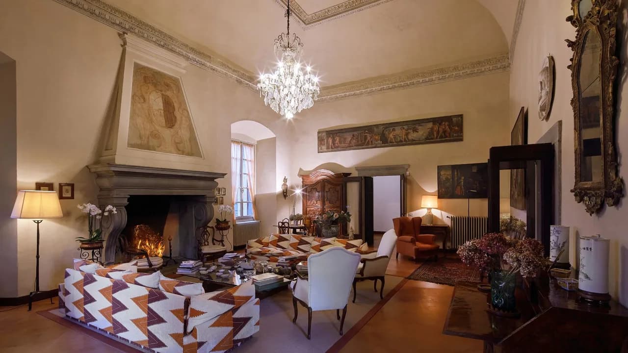 Elegante Villa con Piscina, Vino y Arte Cercano, foto 2