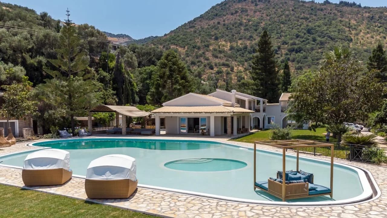 Einzigartige Villa mit riesigem Pool am Meer, Foto 5