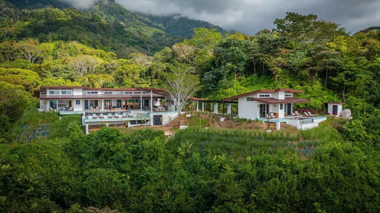 Moderne Villa auf einem Hügel mit Blick auf den Ozean, Foto 4