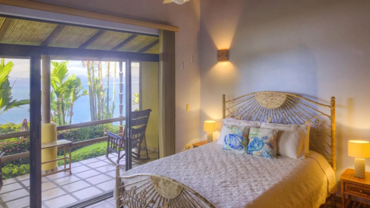 Tropical Paradise in Jungle Villa With Ocean Views photo 3