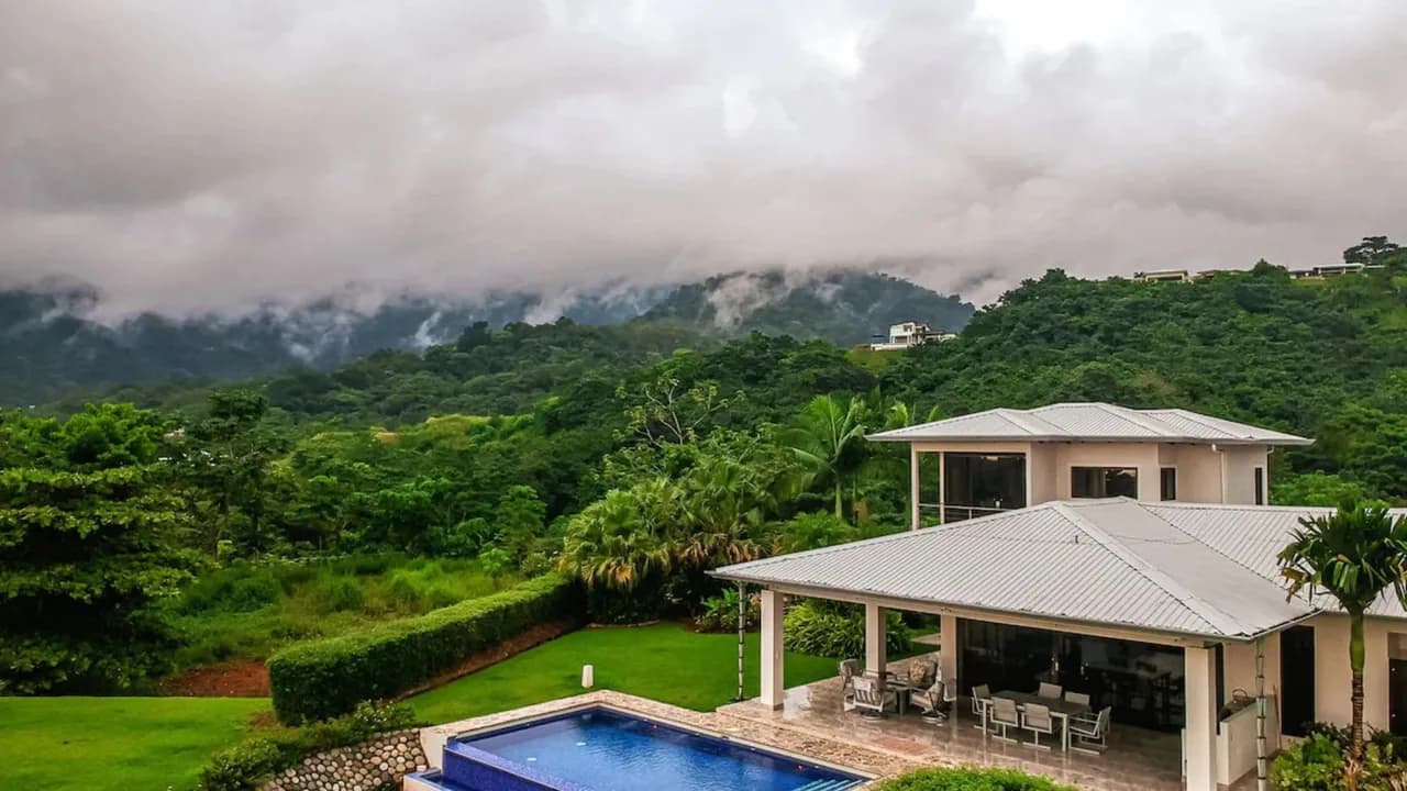 Villa Moderne Costaricaine Avec Jardins Tropicaux, photo 2