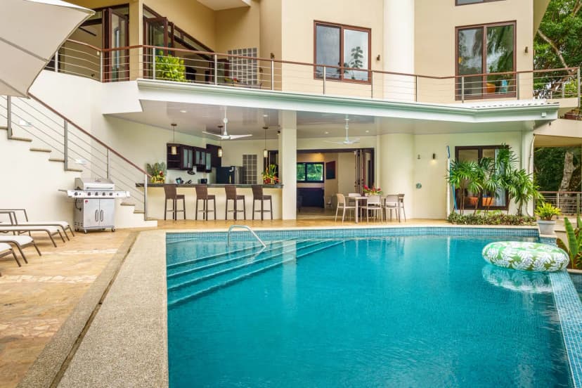 Luxury Villa With Spectacular Viewing Of Wildlife