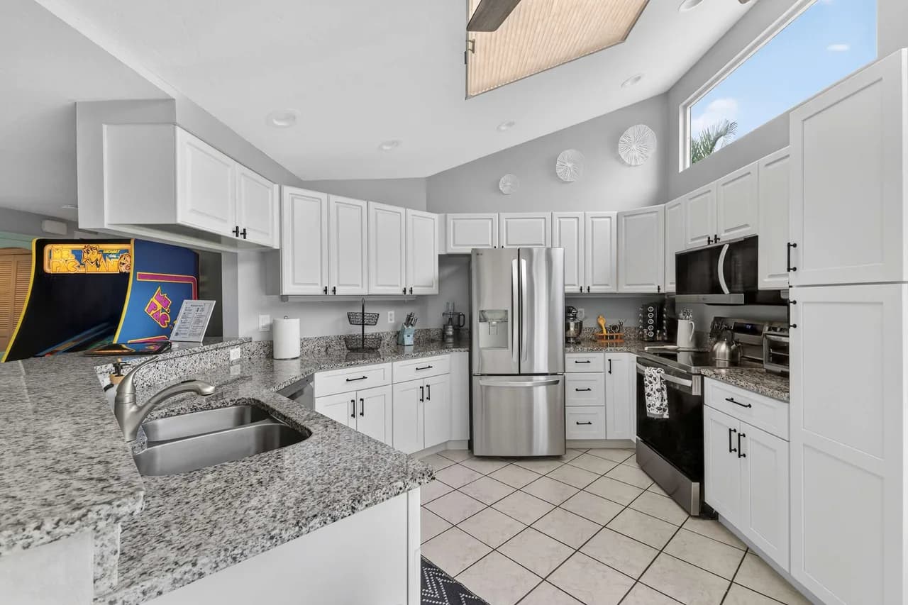 Luxurious Sarasota Home with Pool photo 3