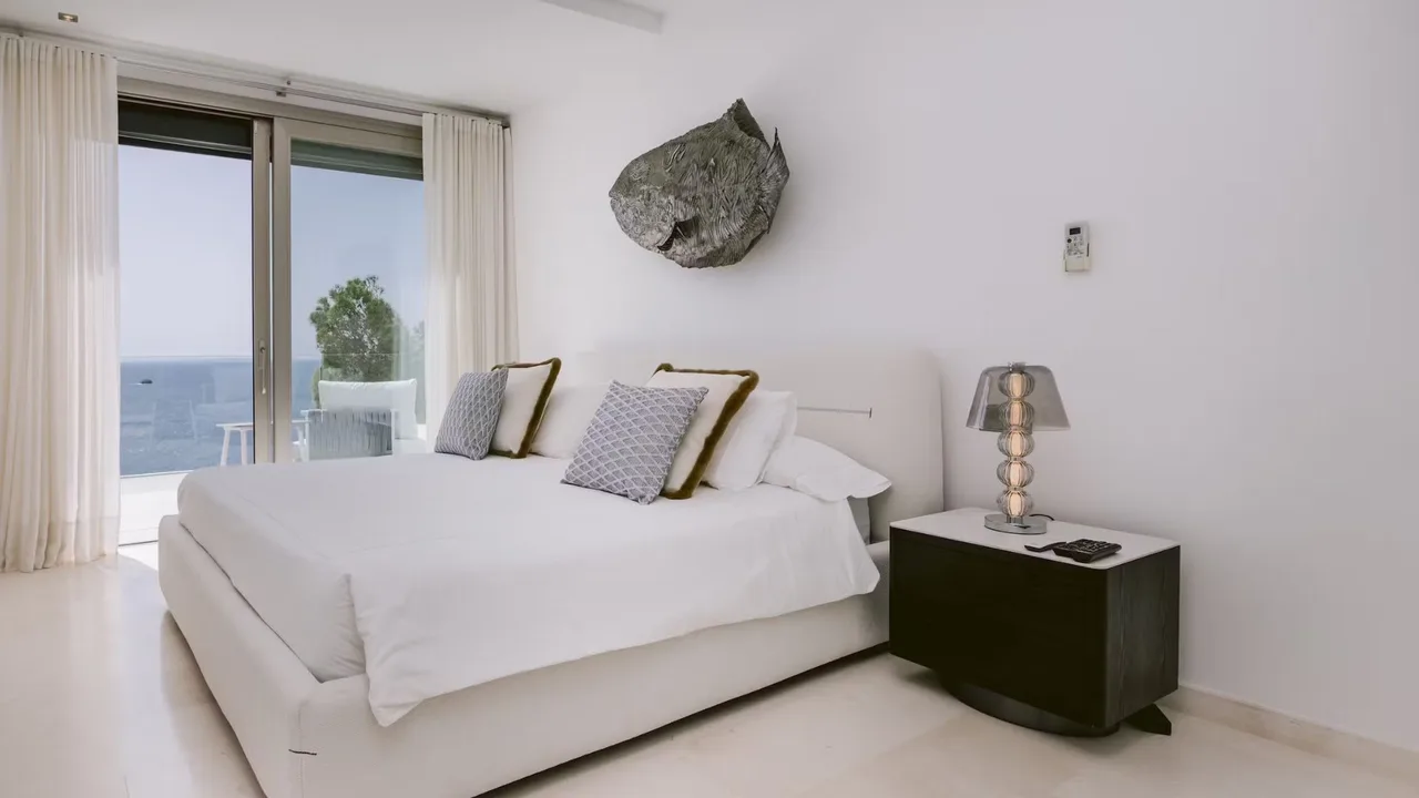 Villa con Piscina Infinita y Vistas al Mar, foto 3
