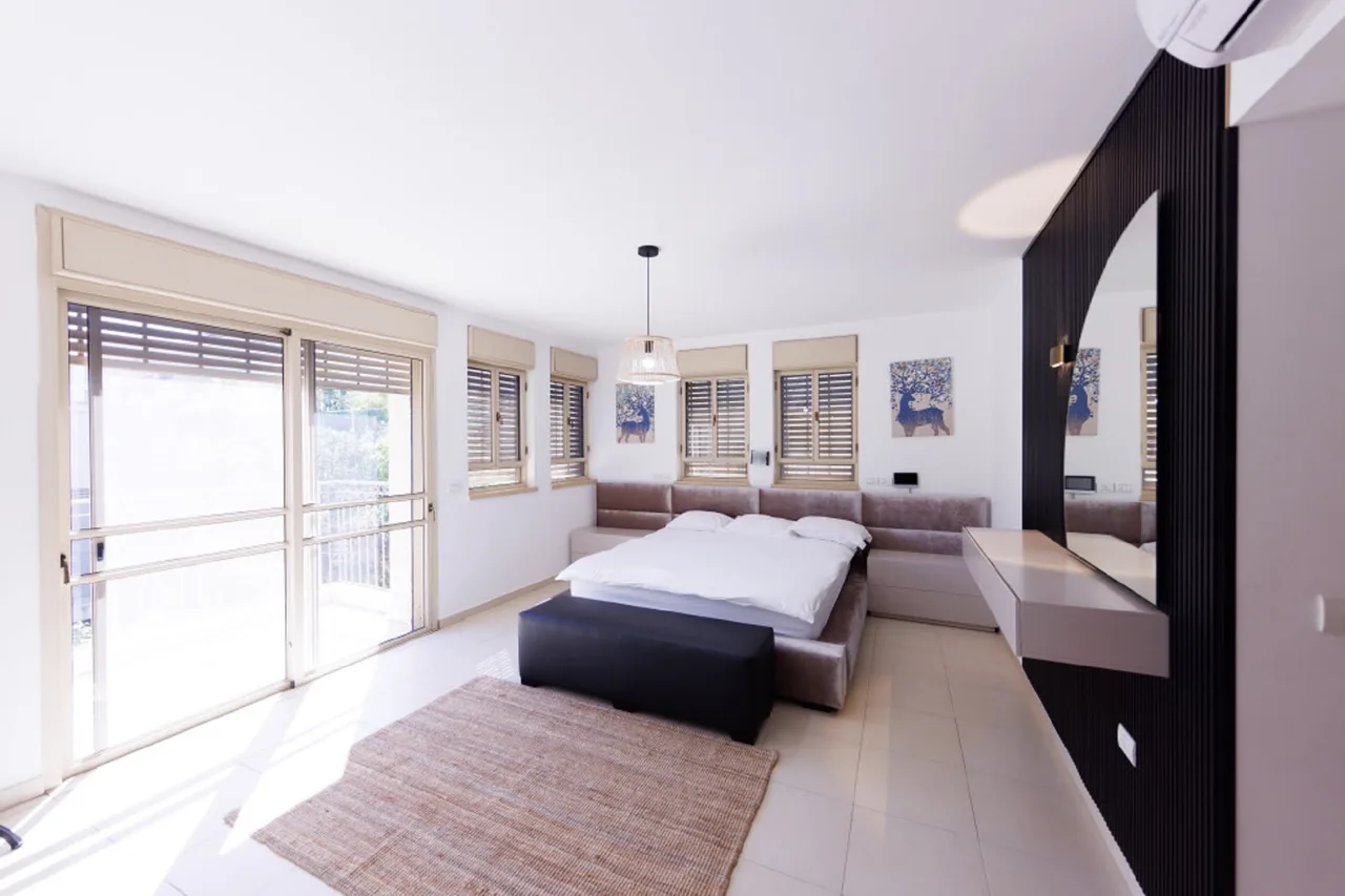 Spacious 4-bedroom Home With Lush Of Green Outdoor photo 4
