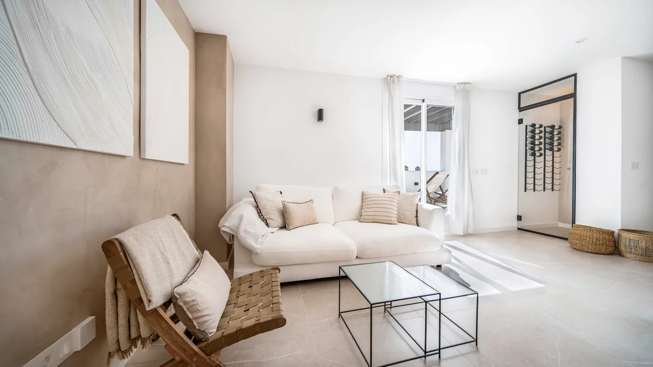 Luxury Two Bedroom Retreat in Puerto Banus photo 4