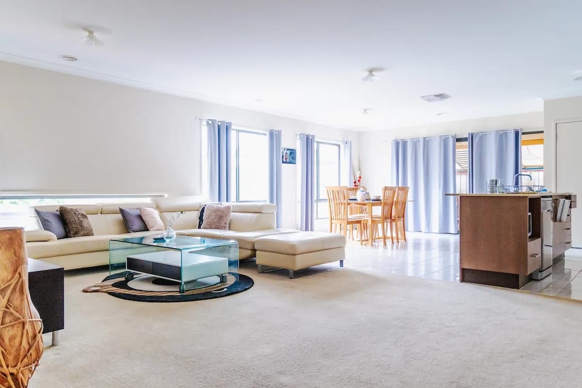 Elegant Four Bedroom Villa in Point Cook Victoria, Foto 2