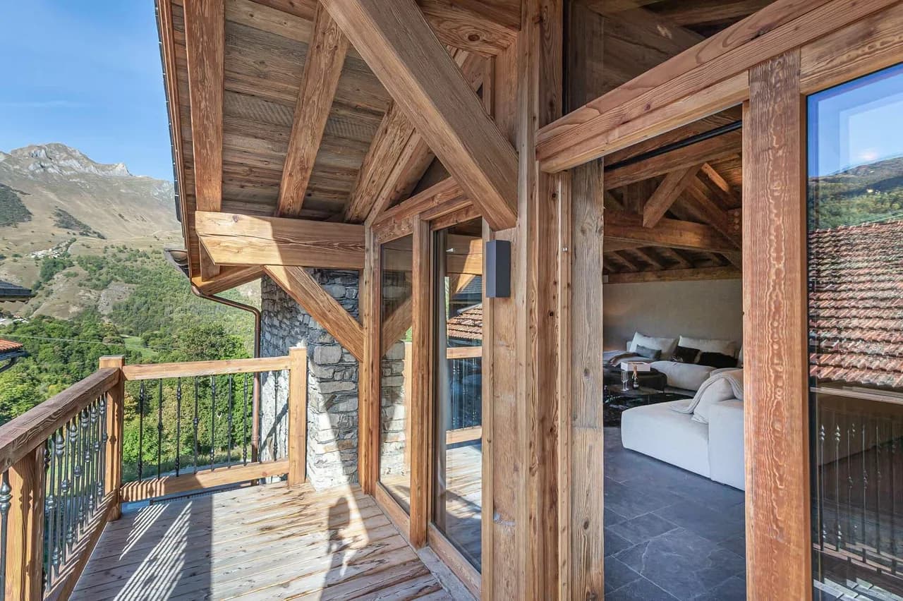 Heritage Chalet: Lujo Atemporal con Piscina Interior, foto 5