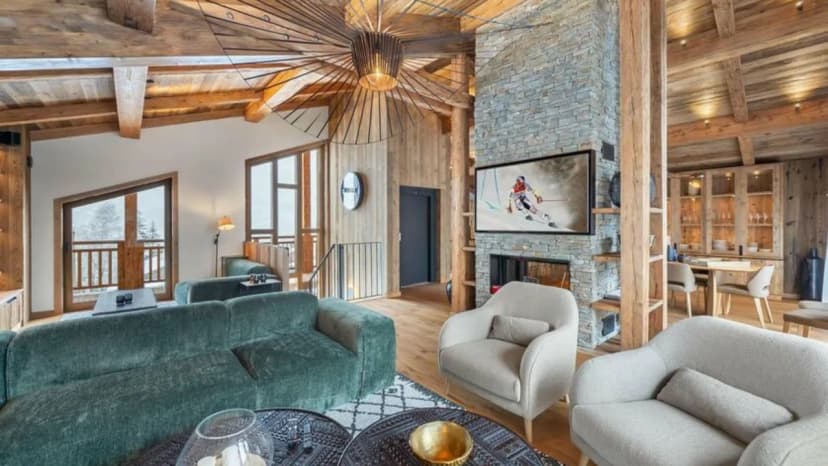 Inviting Chalet With Modern Alpine Aesthetics