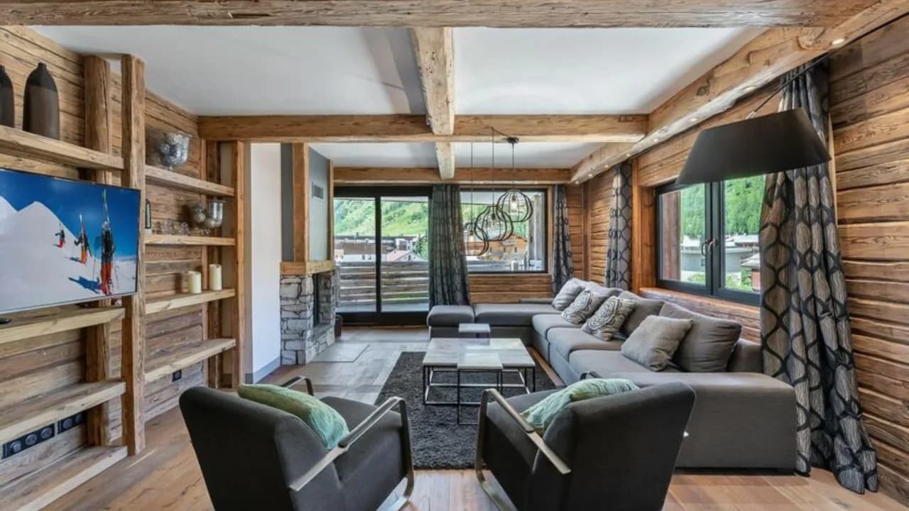 Scenic Slope Views and Sauna Comfort photo 4