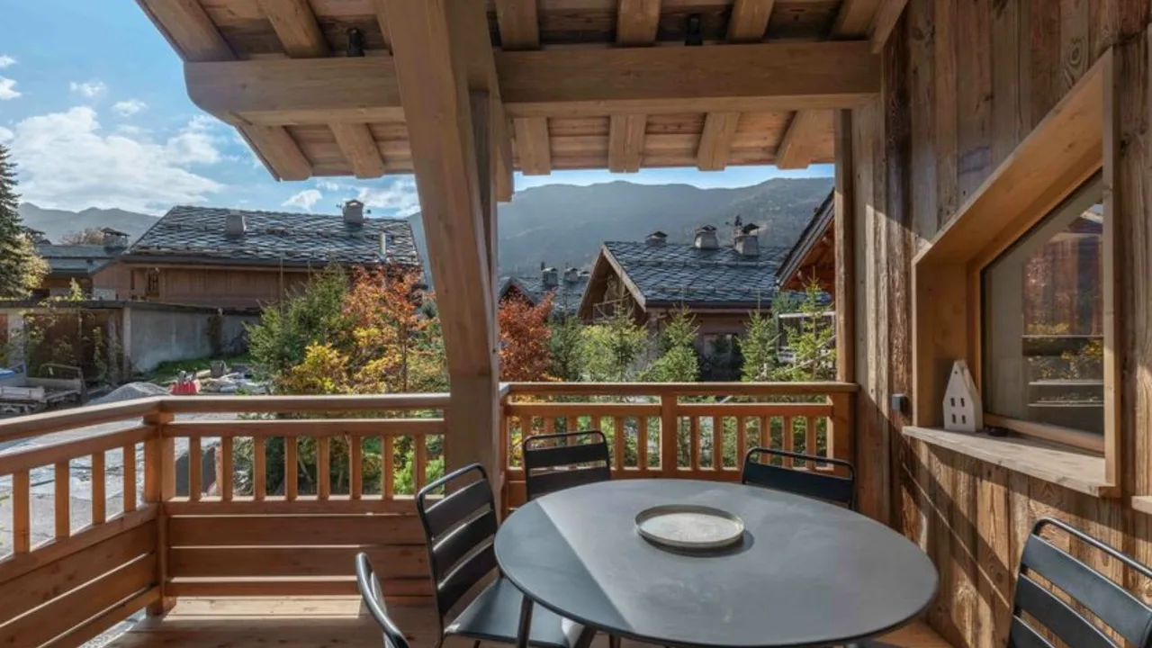 Cozy Méribel Village Chalet With Sauna photo 4