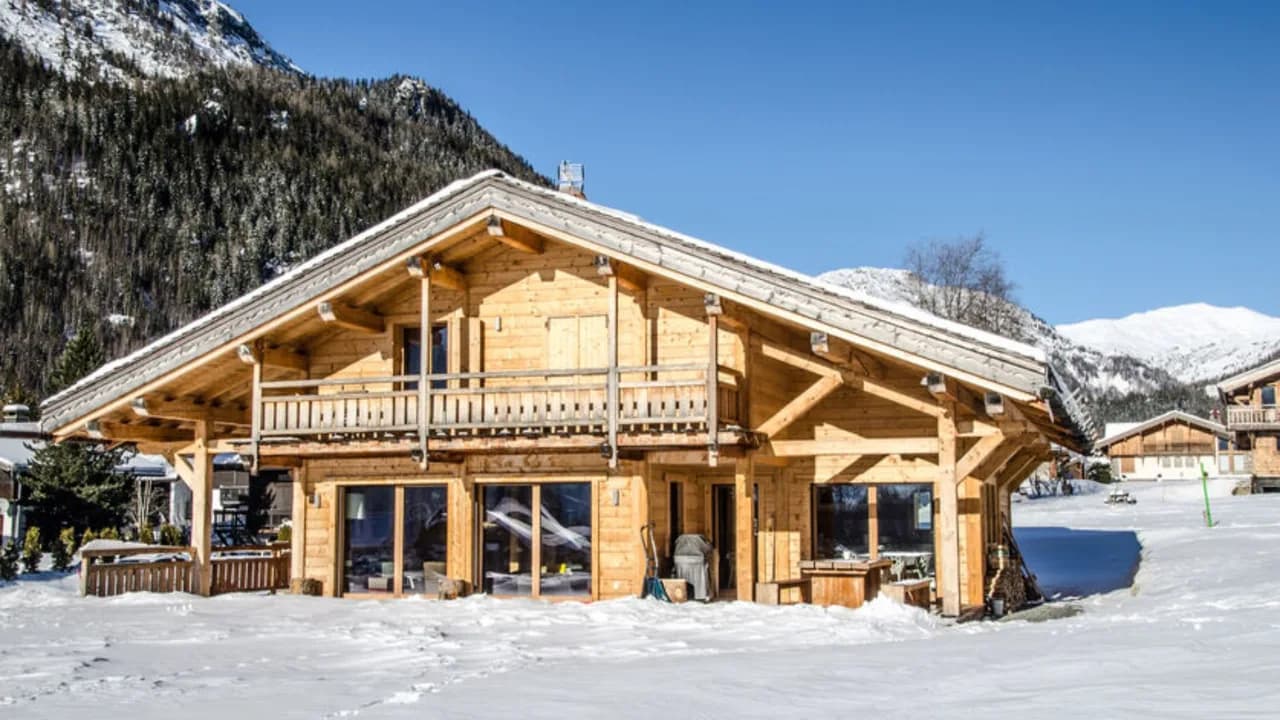 Cozy Chamonix Chalet Near Ski Slopes, photo 5