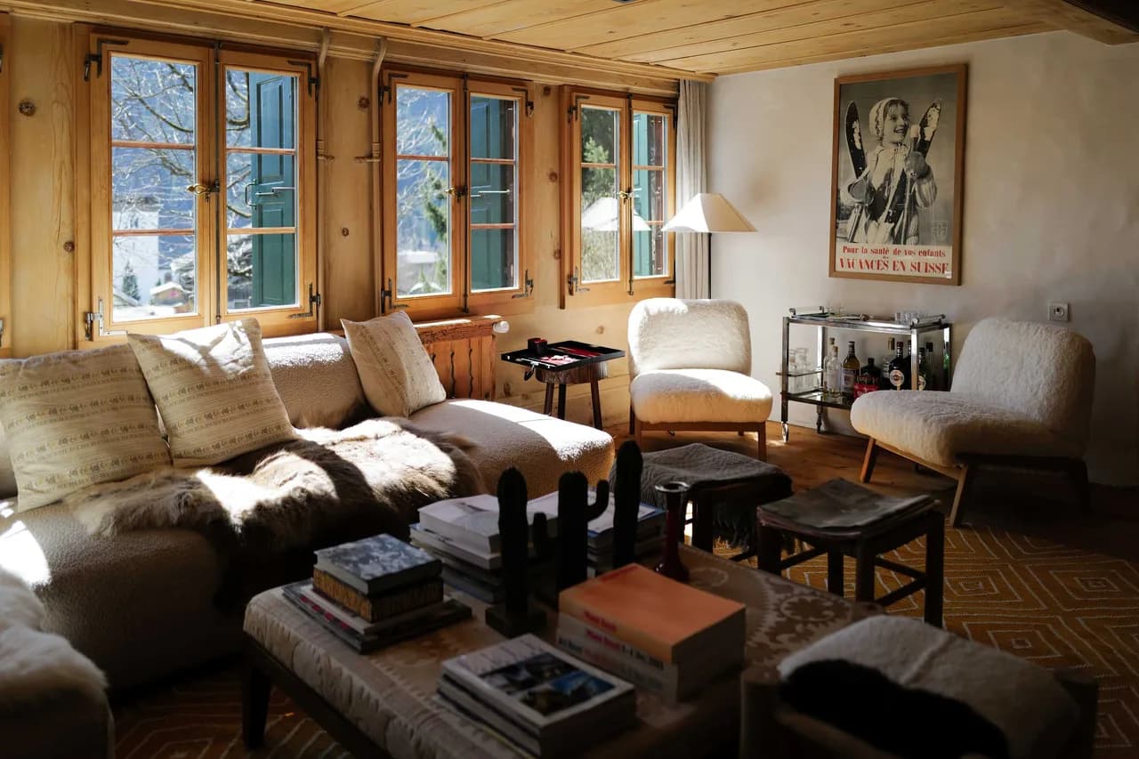 Schweizer Chalet in der Nähe von Gstaad: Luxus, Spa & Ausblick, Foto 3