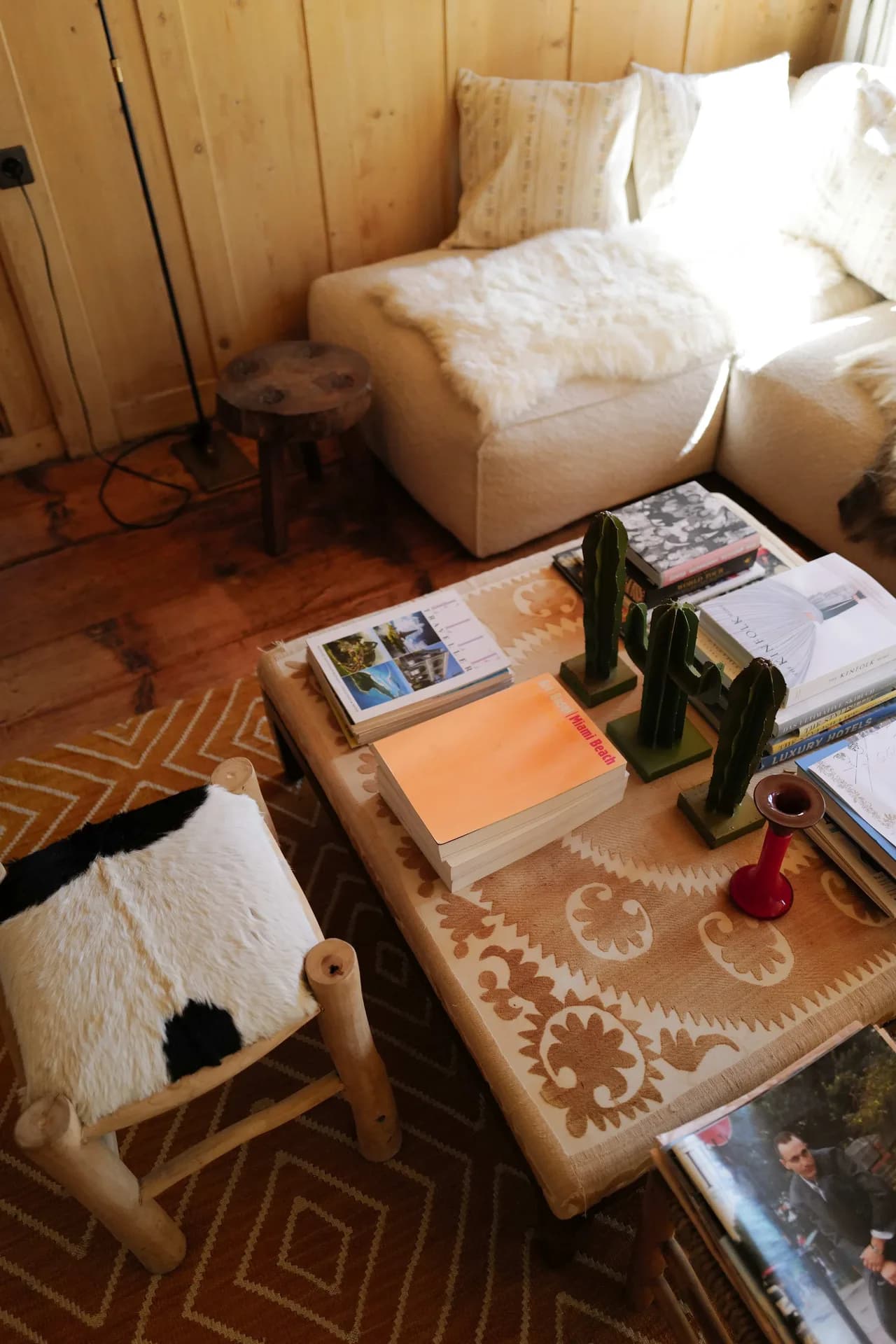 Schweizer Chalet in der Nähe von Gstaad: Luxus, Spa & Ausblick, Foto 5