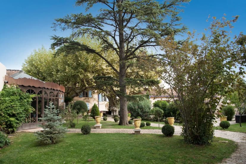 Provençale House with Pool in Provence