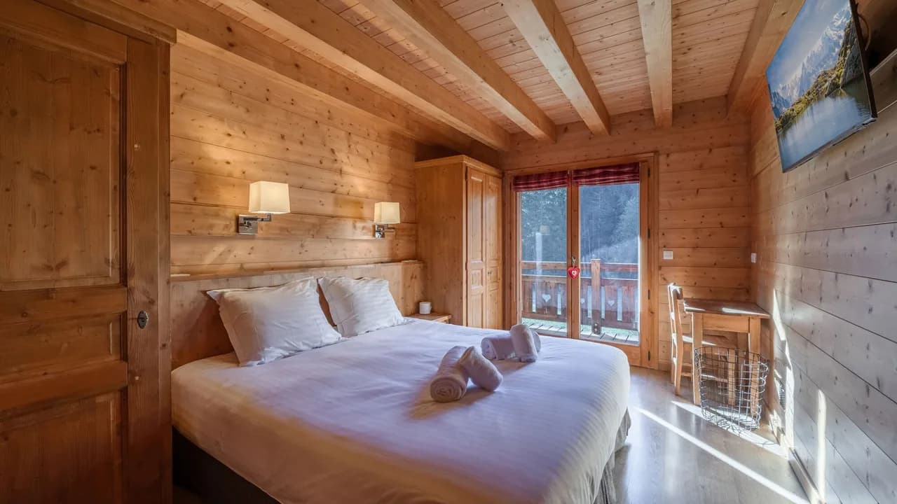 Spacious Mountain Chalet in La Côte-d'Arbroz, foto 3