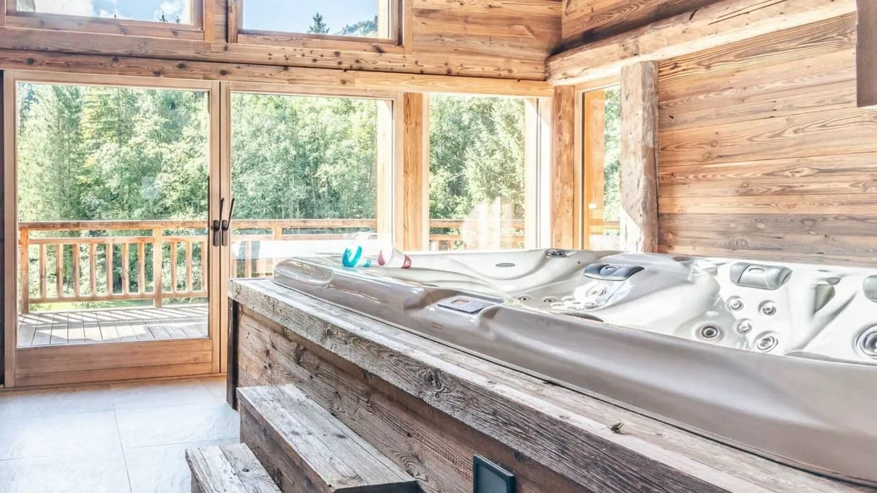 Spacious Mountain Chalet in La Côte-d'Arbroz, foto 4