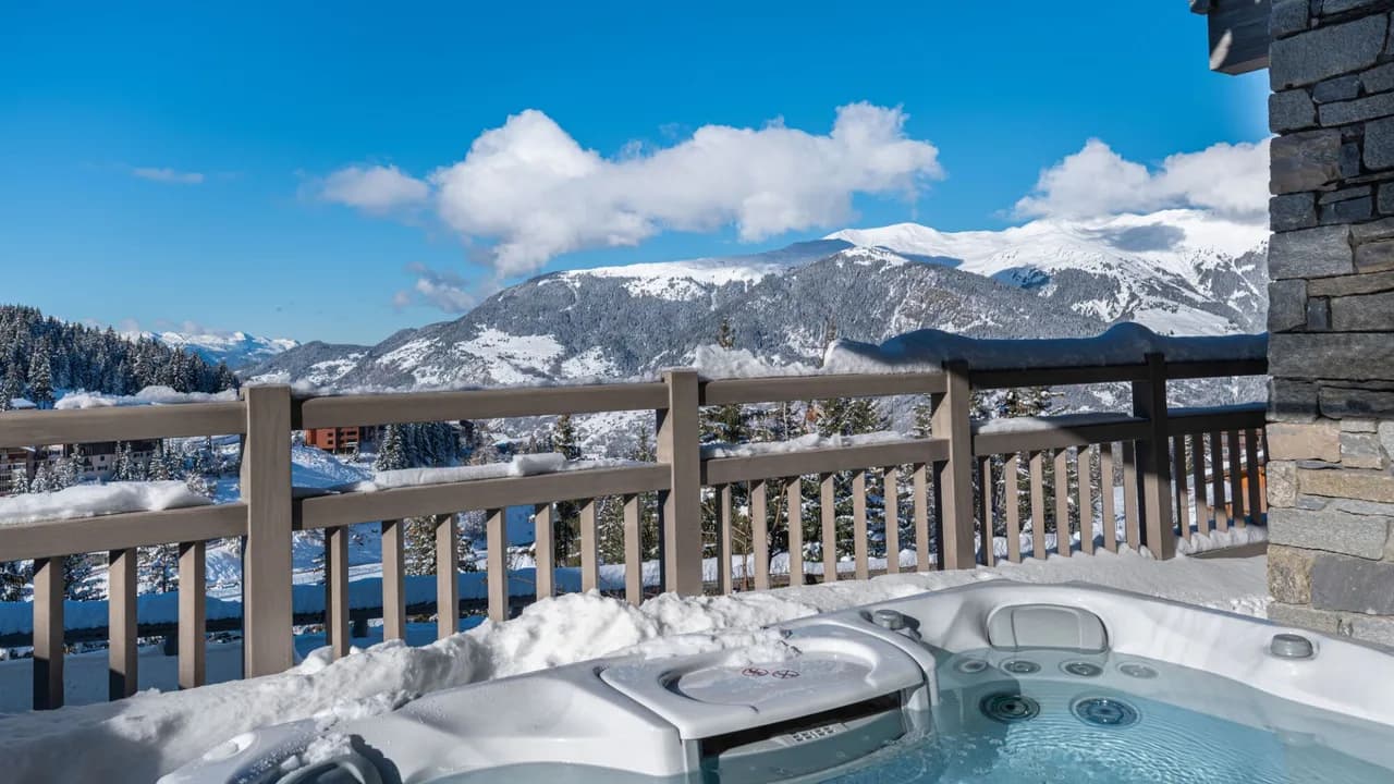 Chalet Elegante con Relajación en Jacuzzi Exterior, foto 3