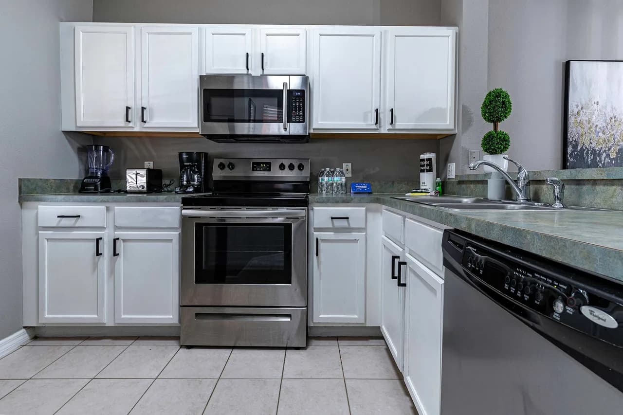 Cozy Family 3BR Townhouse  Perfect Stay for 6 Guests! photo 5
