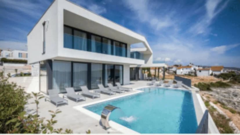 Stunning Villa With Sea Horizon Views
